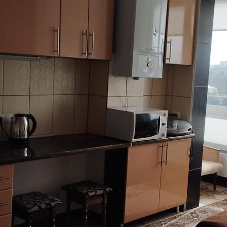 Rooms With Fortetsya View 2 Kamianets Podilskyi Bagian luar foto