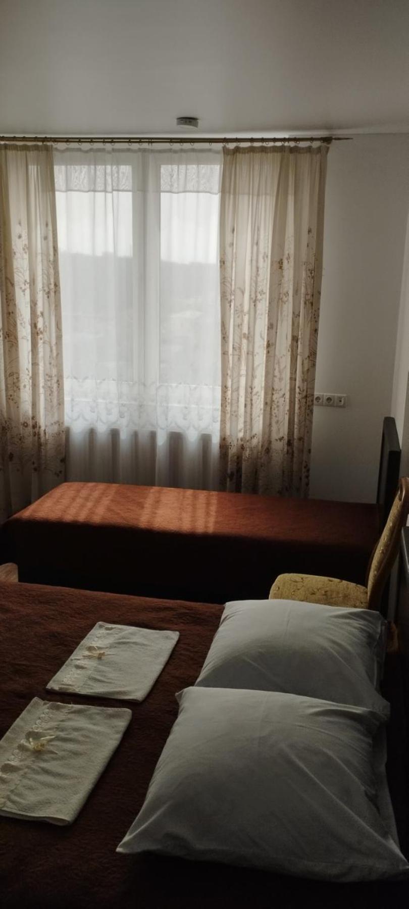 Rooms With Fortetsya View 2 Kamianets Podilskyi Bagian luar foto