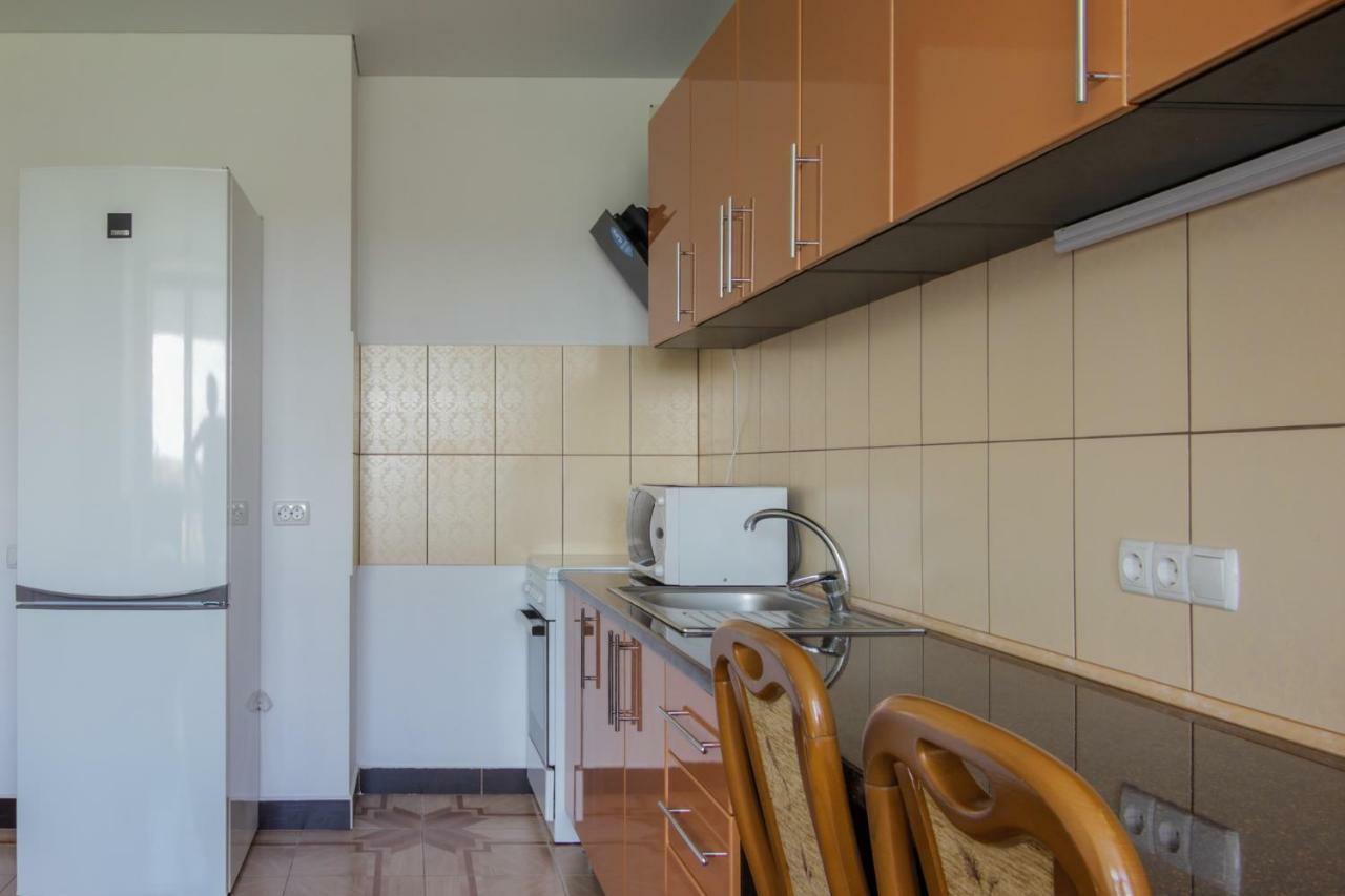 Rooms With Fortetsya View 2 Kamianets Podilskyi Bagian luar foto
